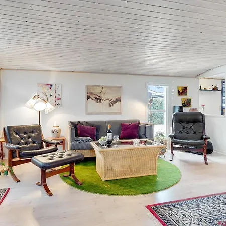 Holiday home 3 Bedroom Amazing In *
